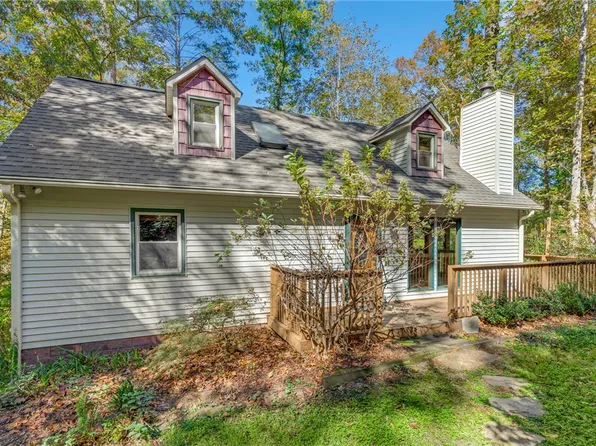 262 Belvoir Dr, Pickens, SC 29671