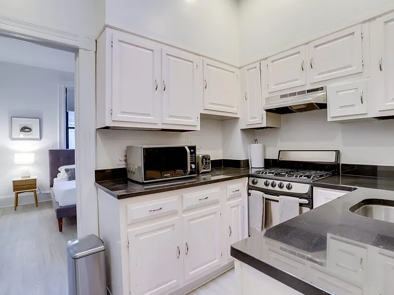 1765 R St NW #301A — Photo 3