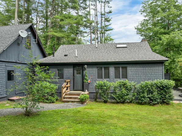 16 New Town Road, York, ME 03909