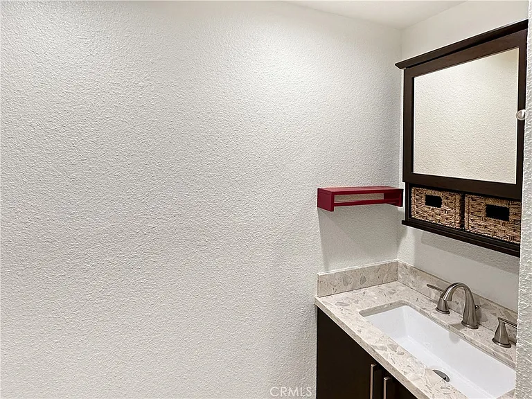 965 E Del Mar Blvd #6 — Photo 9