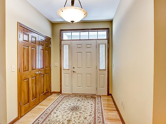 5th image of 12318 Brook Forest Cir