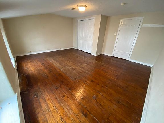 3rd floor bedroom