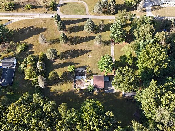 5th image of 6500 Welch Lake Rd