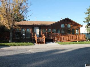 422 Pine St, Riverton, WY 82501