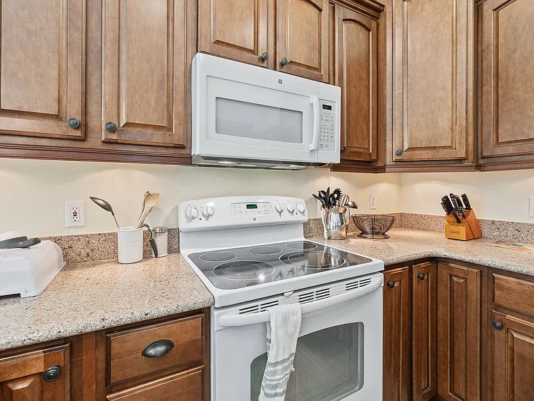 3194 Misty Morn Ct — Photo 12