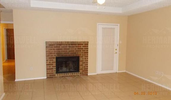 4th image of 838 Lost Forest Dr