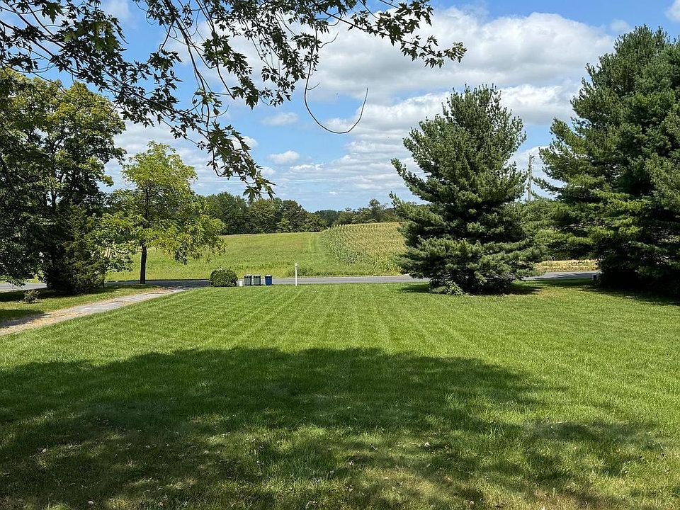 2nd image of 945 Humbert Schoolhouse Rd
