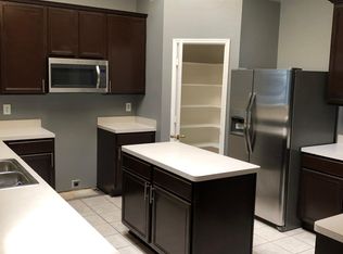 1120 Chancellorsville Pkwy, Grand Prairie, TX 75052