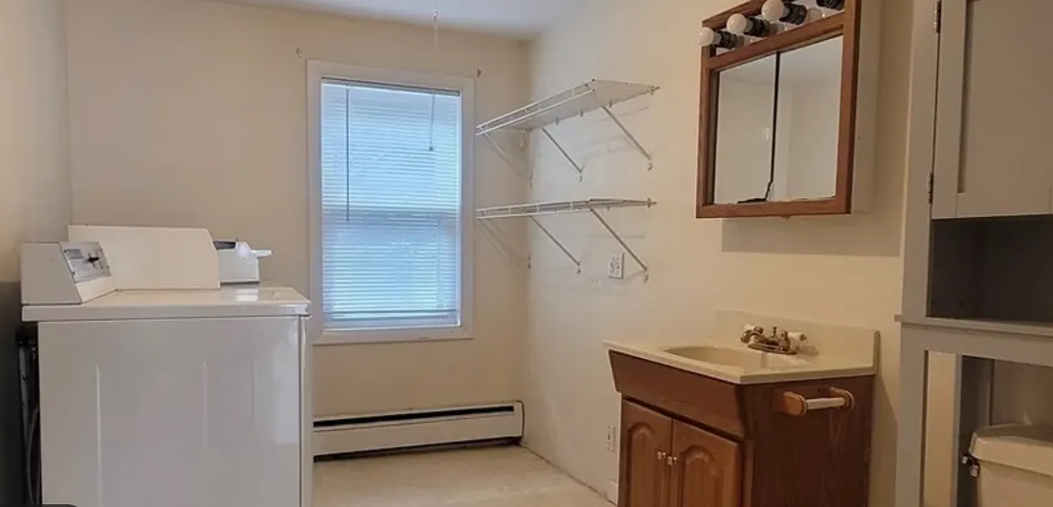 3 bed, 1188 sqft, $4,495 — Photo 3