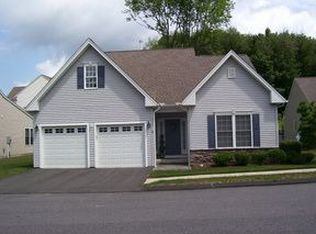 12 Hampshire Dr, Wolcott, CT 06716