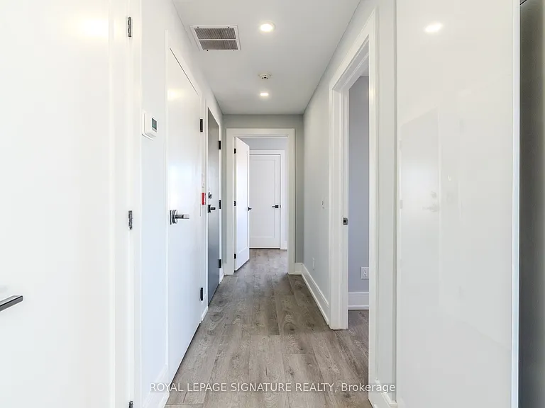 66 John St W #302 — Photo 7