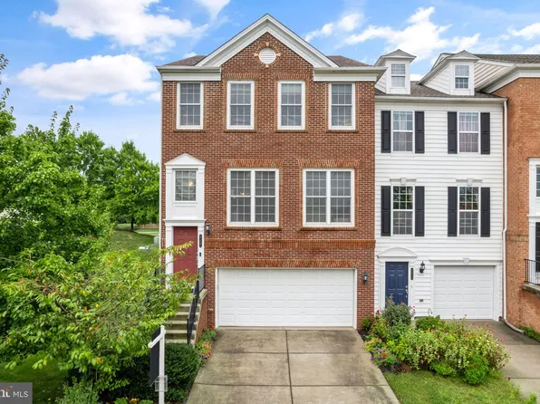 42691 Wilmar Sq, Ashburn, VA 20148