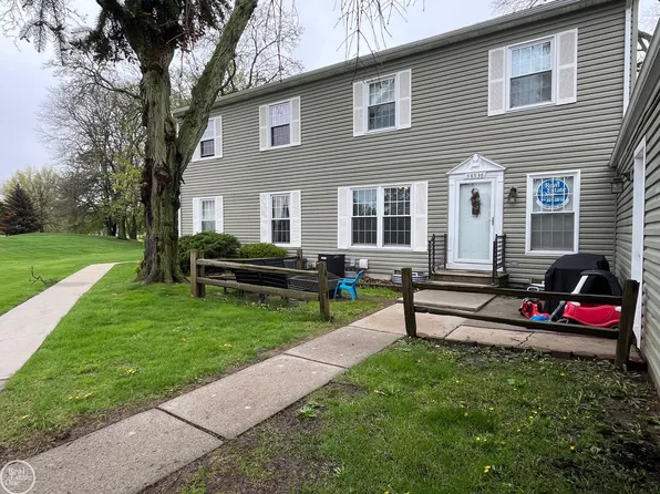 38536 Harbor Ln, Clinton Township, MI 48038