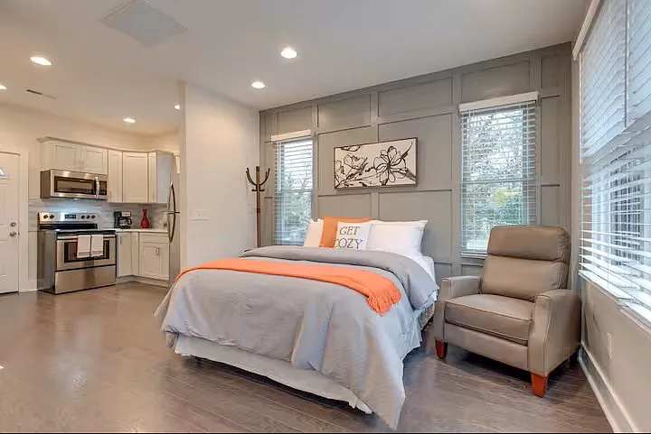 2208 White Ave — Photo 16