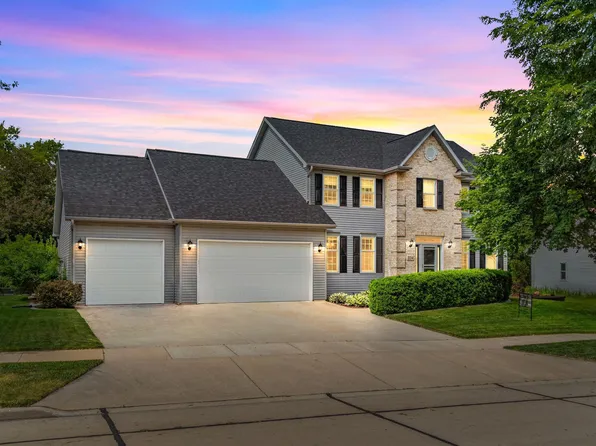224 E Carrington Ln, Appleton, WI 54913
