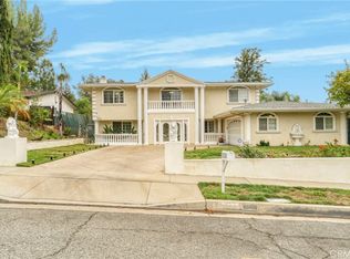 22534 Liberty Bell Rd, Calabasas, CA 91302