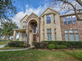 10902 S Country Club Green Dr, Tomball, TX 77375