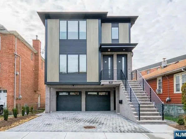 28 Prospect St, Palisades Park, NJ 07650