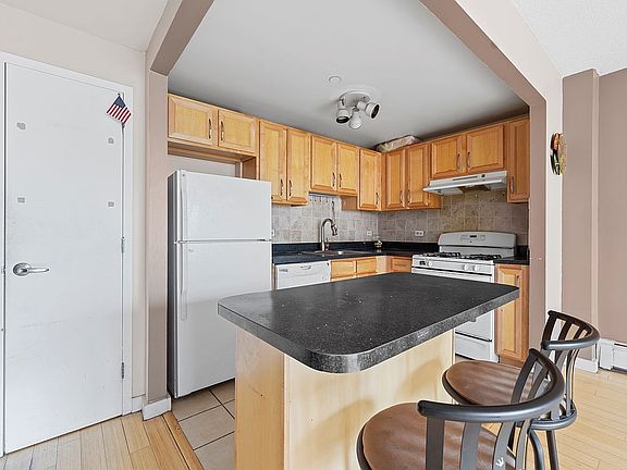 4th image of 3044 3rd Ave APT 6F