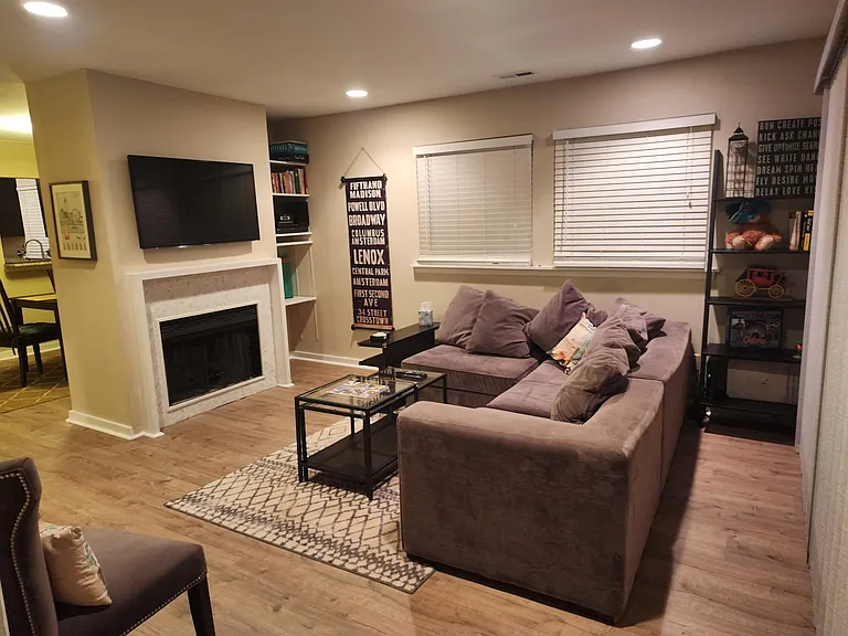 300 E Park Ave #14 — Photo 3