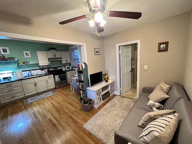 115 Orleans St #1 — Photo 11