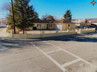 937 Elm Dr, Grants, NM 87020