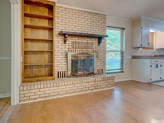 5th image of 609 Pamela Dr