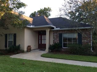 1640 Fairview Dr, Port Allen, LA 70767