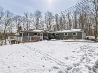 2097 Hambly Ln, South Frontenac, ON K0H1W0