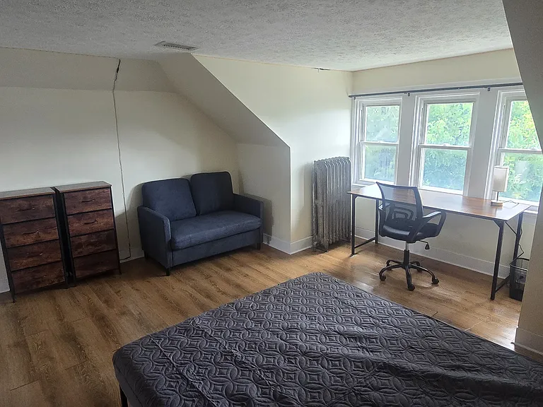 449 Riddle Rd #3 — Photo 5