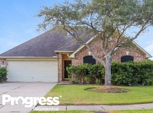 1806 Quiet Hollow Dr, Fresno, TX 77545