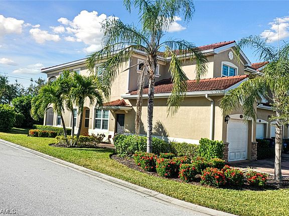 3rd image of 8501 Oakshade Cir Unit 201