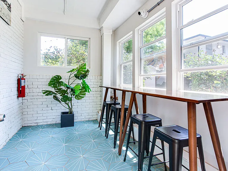 The Oasis on Cascade — Photo 29