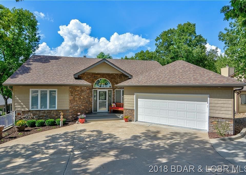 Beautiful Curb appeal and gentle driveway.