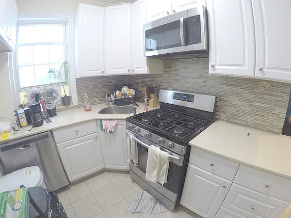 1st image of 2529 46th St #1