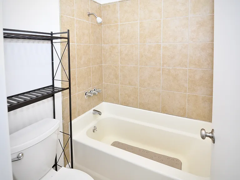 1621 Hotel Cir S #E304 — Photo 17