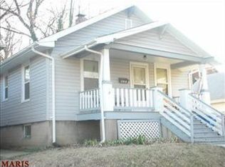 411 Morgan St, Saint Charles, MO 63301
