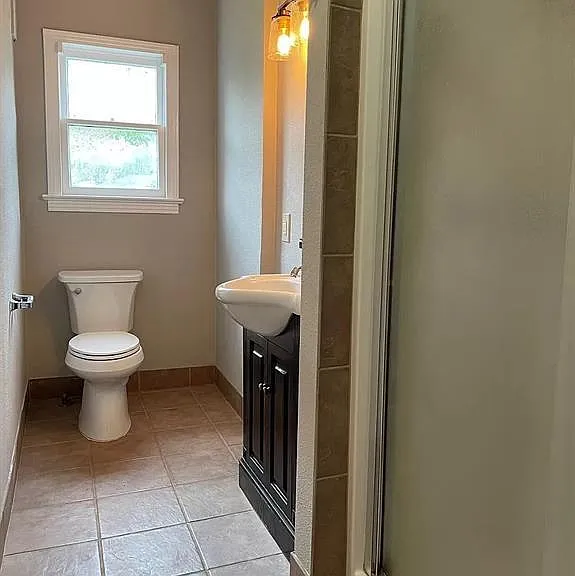 1402 Laurel St #A — Photo 4