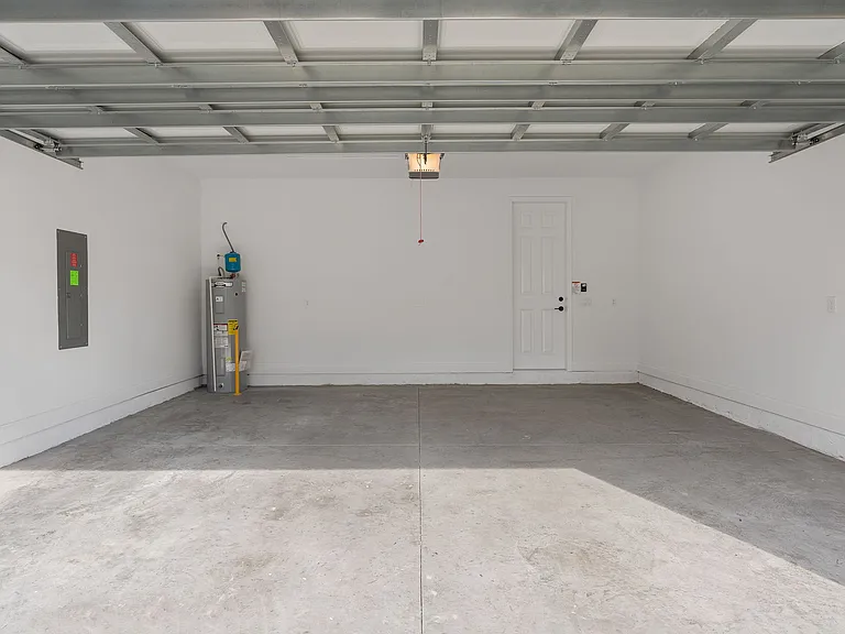 6504 Barnstorm Way — Photo 30