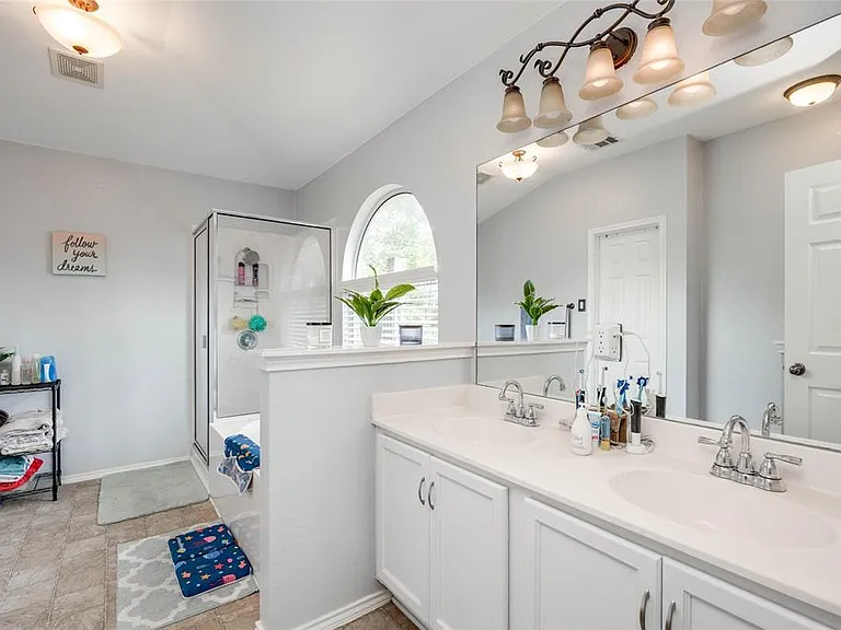 12221 Buzz Schneider Ln — Photo 20