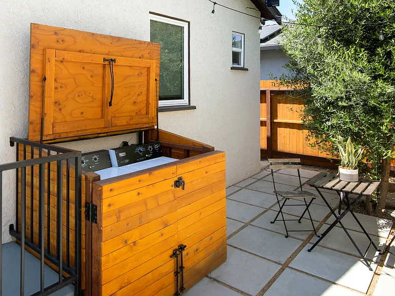 2935 S Sycamore Ave — Photo 12