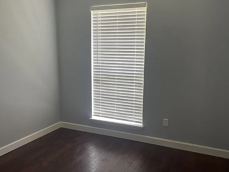 1600 Courtney Cv — Photo 6