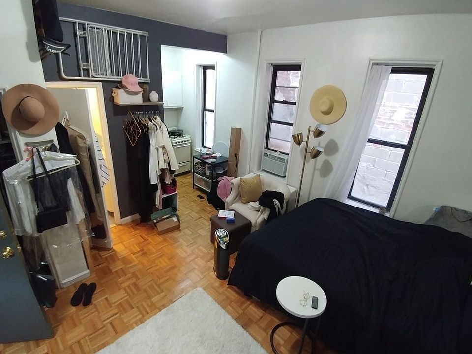 1st image of 288 8th Ave #C2