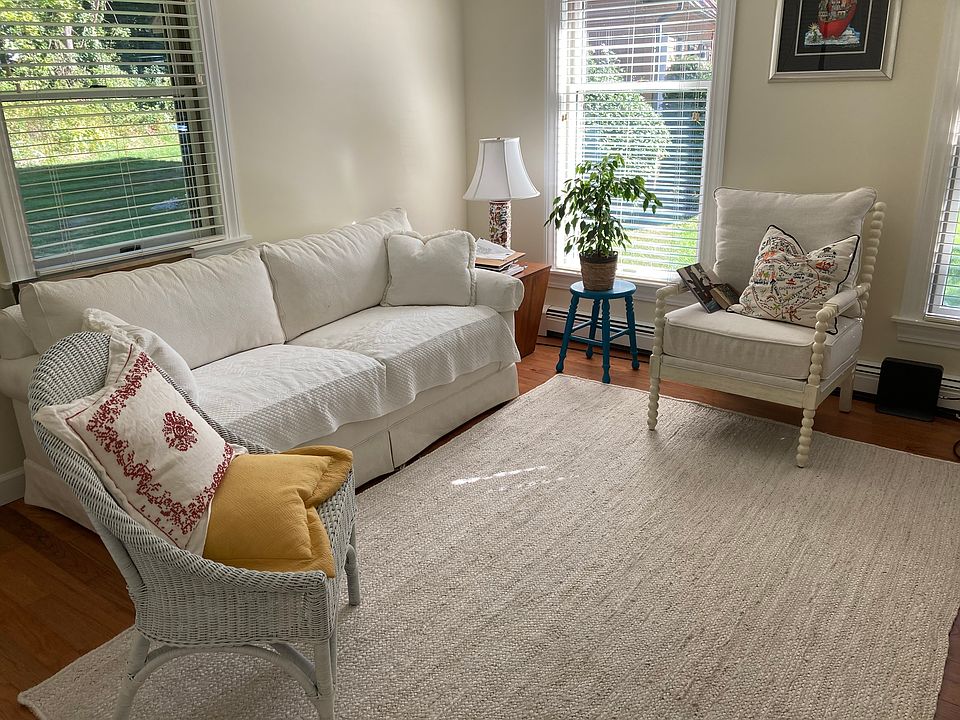 Den/3rd bedroom