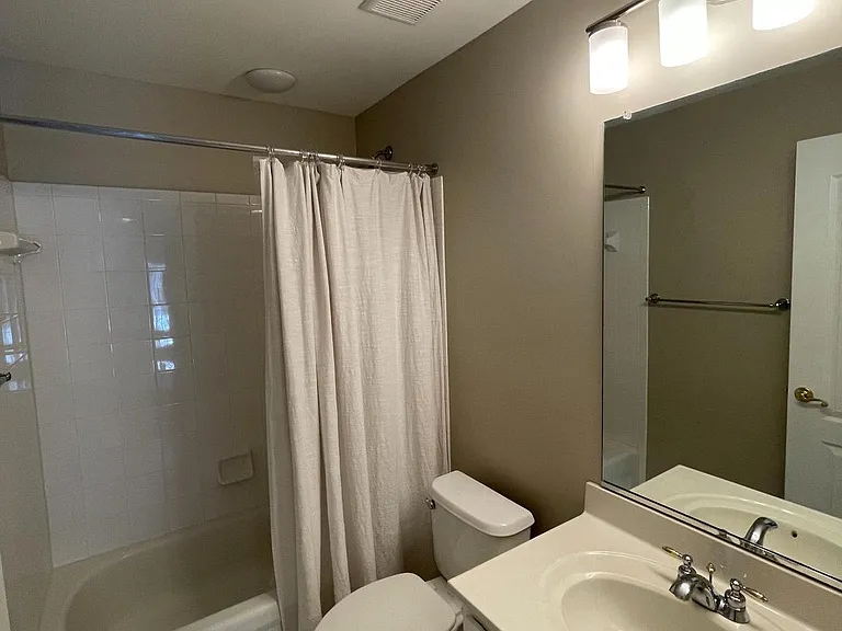 21330 Meadow Field Ct — Photo 25