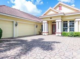 20016 Oak Fairway Ct, Estero, FL 33928