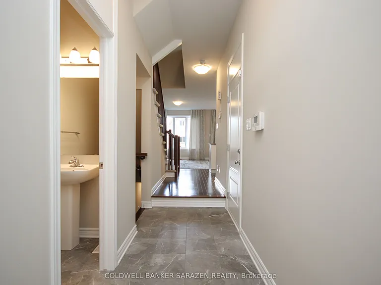 4043 Kelly Farm Dr — Photo 22