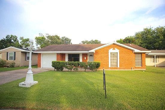 1st image of 2113 Helena Ave