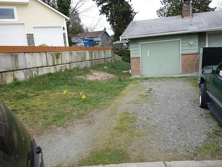 2722 S 125th Pl — Photo 5