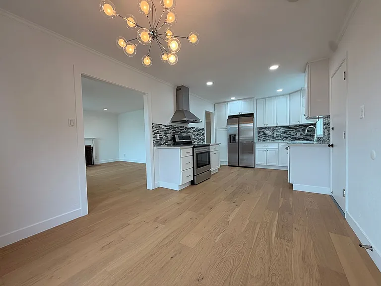 710 W Orange Ave — Photo 10